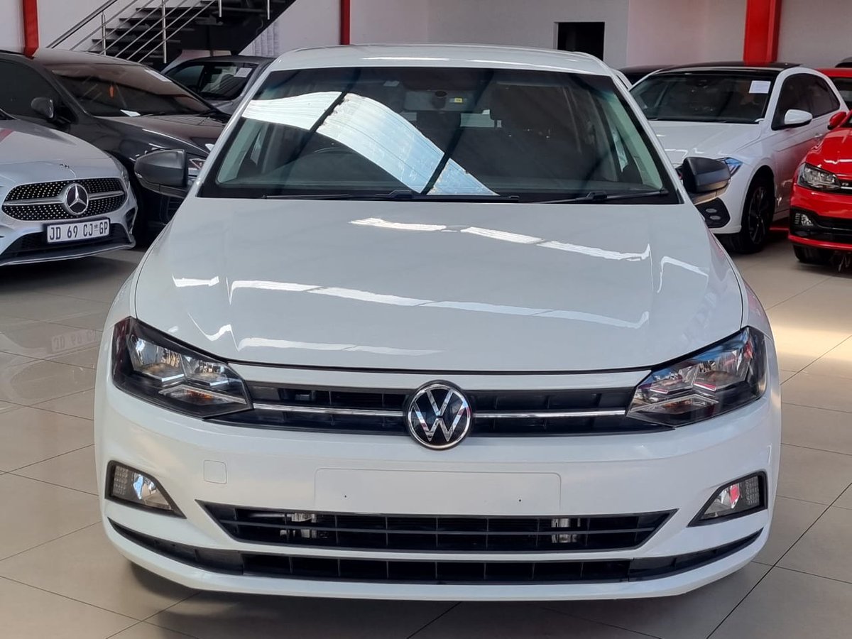 REALHAZEL_CAR's tweet photo. 2021 Volkswagen Polo Hatch 1.0TSI Comfortline

Mileage: 54 000km 
Transmission: Manual  
Color: White 
Fuel: Petrol 
Body Type: Hatchback 
Extras: Cloth upholstery, Air Conditioner, Cup holders, Electric Windows, Bluetooth, Climate Control, Multi-Function Steering Wheel

Cash Price: R274 500

Installment EST:R5 400pm

Call or WhatsApp 068 442 3162 

WhatsApp only 076 934 9110