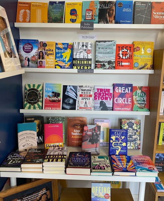 January is always a difficult month. Please, if you can, buy your books from bricks and mortar bookshops. @Sherlock_Pages @LittleToller @BookCornerHX @ForumBooks @drakebookshop @GoldenHareBooks @BroadhurstBooks @pagesofhackney @Bookishcrick @bookcasehebden