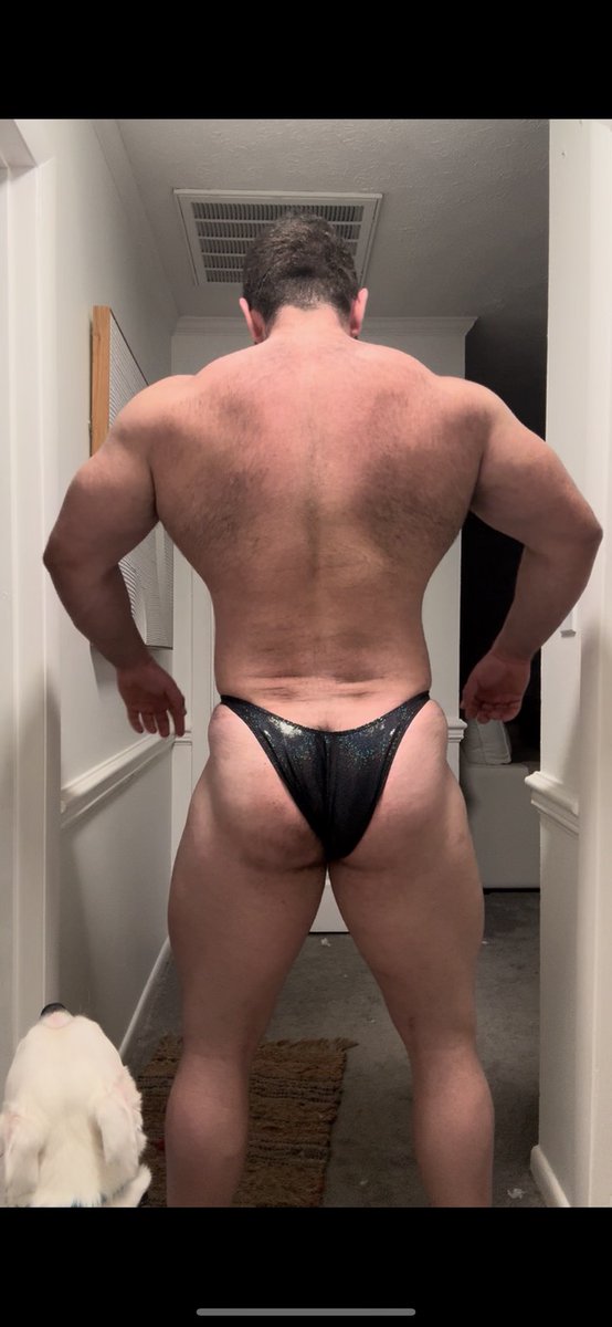 growing94's tweet photo. I think I am going to need bigger posers. 
283 evening/gym weight. https://t.co/noTVOMXRyp