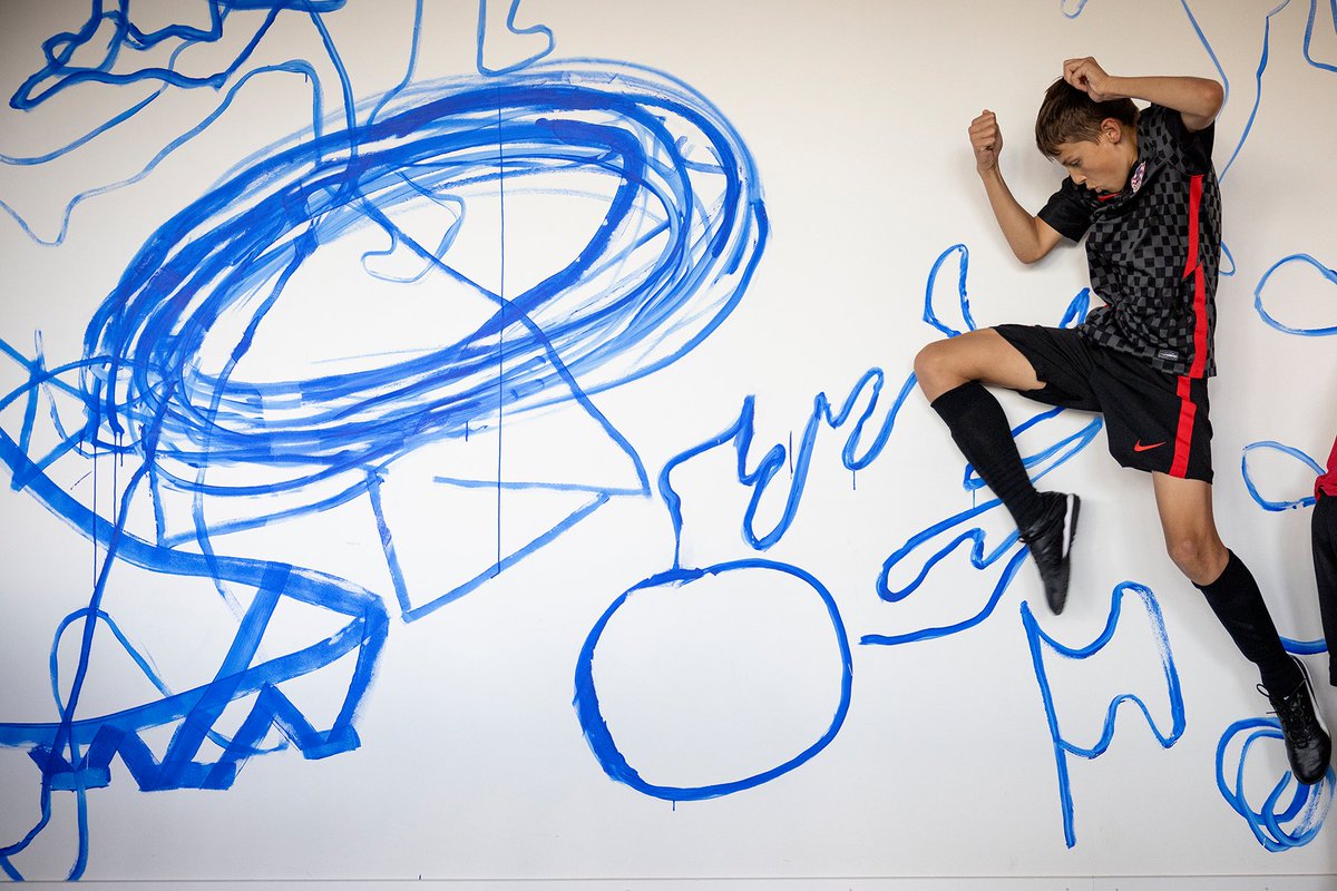Das Kunst-und-Bau-Werk «Circuit Flow» im Garderobengebäude #Talgut bleibt bestehen. So lautet das Ergebnis des zweiten Roundtables, an dem neben den beiden Künstlerinnen erneut auch die Nutzerschaft Platz genommen hat. Weitere Informationen: 1link.ly/yf1rX