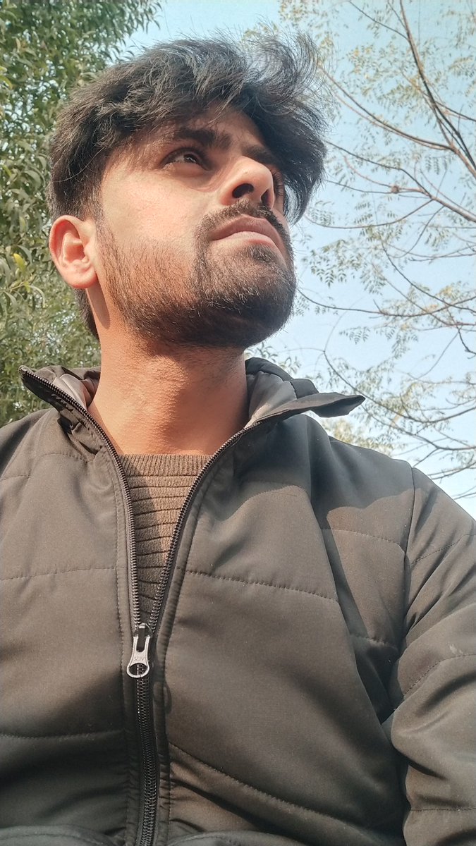 Aakilk61's tweet photo. The Greatest thing in the world is to know how to belong oneself .
#jamian
@Delhiite_ https://t.co/HwDlyHc5Ar