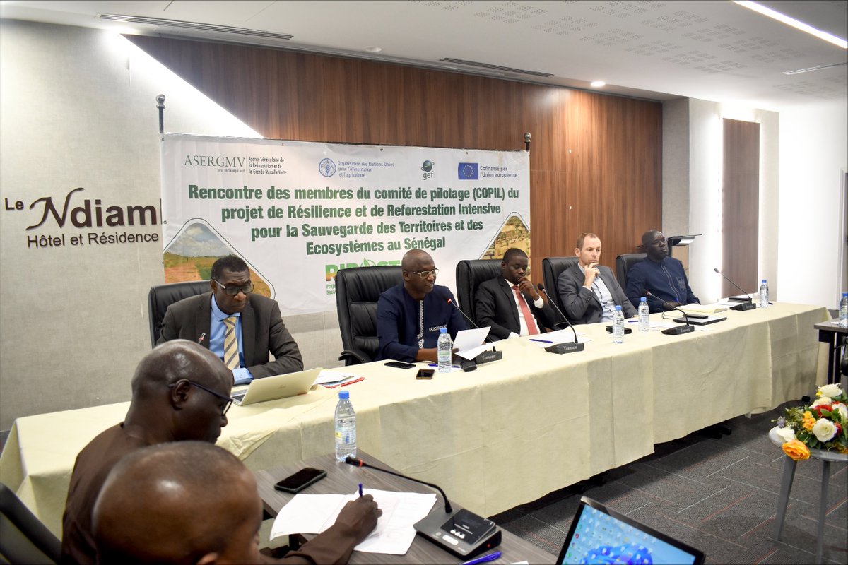 FAOSenegal's tweet image. #Happening 🌱
📍Dakar |🗓️2⃣5⃣ janv.
 La @Fao a présidé la3⃣e Réunion du Comité de pilotage du projet #RIPOSTES en collaboration avec @MinistreEnviro1  à travers @asergmv  
🔷Examen et approbation du rapport annuel ainsi que du Plan de travail 2⃣0⃣2⃣4⃣ 

#UeGreenDeal #PSEVert