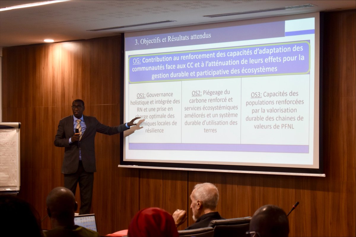 FAOSenegal's tweet image. #Happening 🌱
📍Dakar |🗓️2⃣5⃣ janv.
 La @Fao a présidé la3⃣e Réunion du Comité de pilotage du projet #RIPOSTES en collaboration avec @MinistreEnviro1  à travers @asergmv  
🔷Examen et approbation du rapport annuel ainsi que du Plan de travail 2⃣0⃣2⃣4⃣ 

#UeGreenDeal #PSEVert