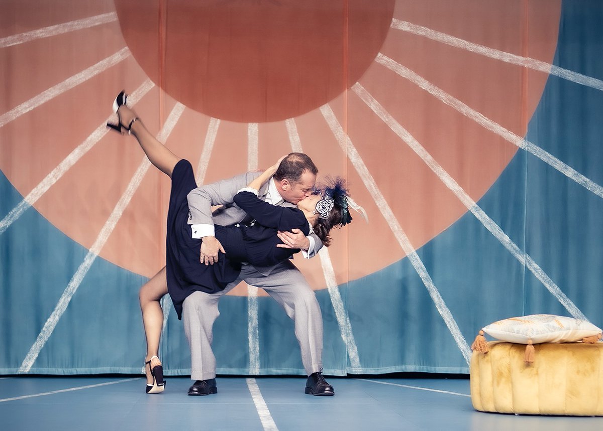 📣Aún quedan entradas para disfrutar de LAS LOCURAS DEL VERANEO‼️ #EduardoVasco dirige esta divertida comedia, ambientada en los años 20. ¡No te la pierdas! 🏖️

🏛️TSC
🗓️2 Y 3 feb, 20h
culturalcala.es/item_event/las…
@elenarayos <a href="/jesuscalvoactor/">Jesús Calvo</a> @AnnaNacher7 @AlbertoGTaboada