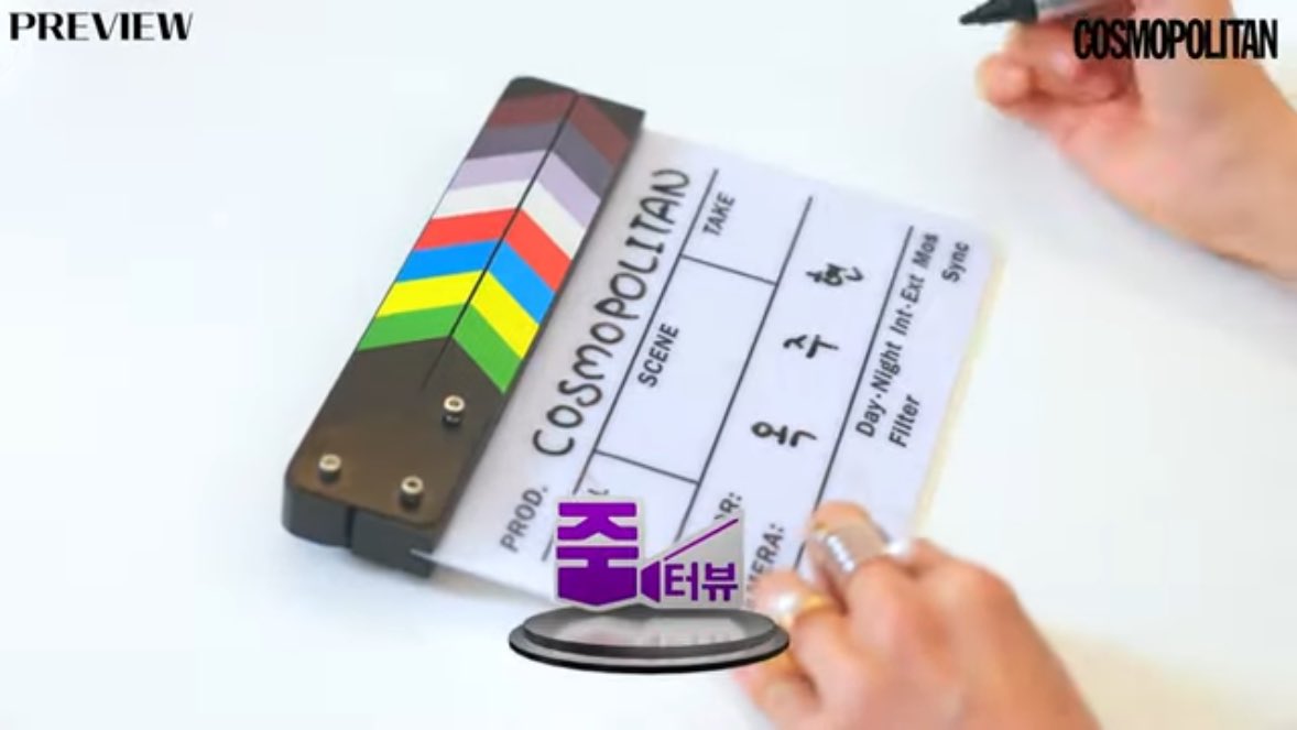 동글동글 글씨체
우락부락 손
…..