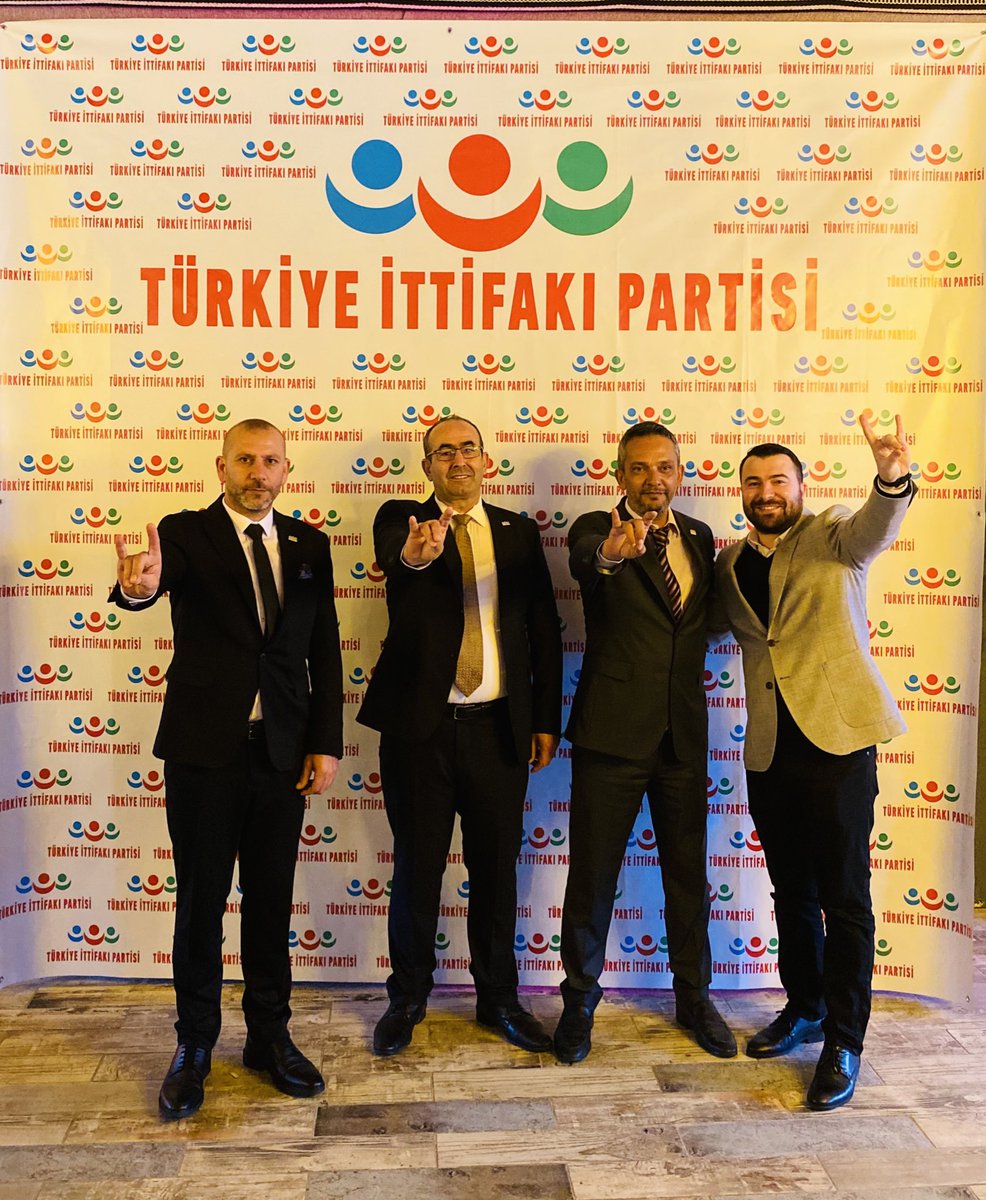 <a href="/MRemziSolak/">Mustafa Remzi Solak</a> <a href="/OsmanSimsit/">Osmanşimşit</a> Allah’ın izniyle Başaracağız 
#OAnGeliyor