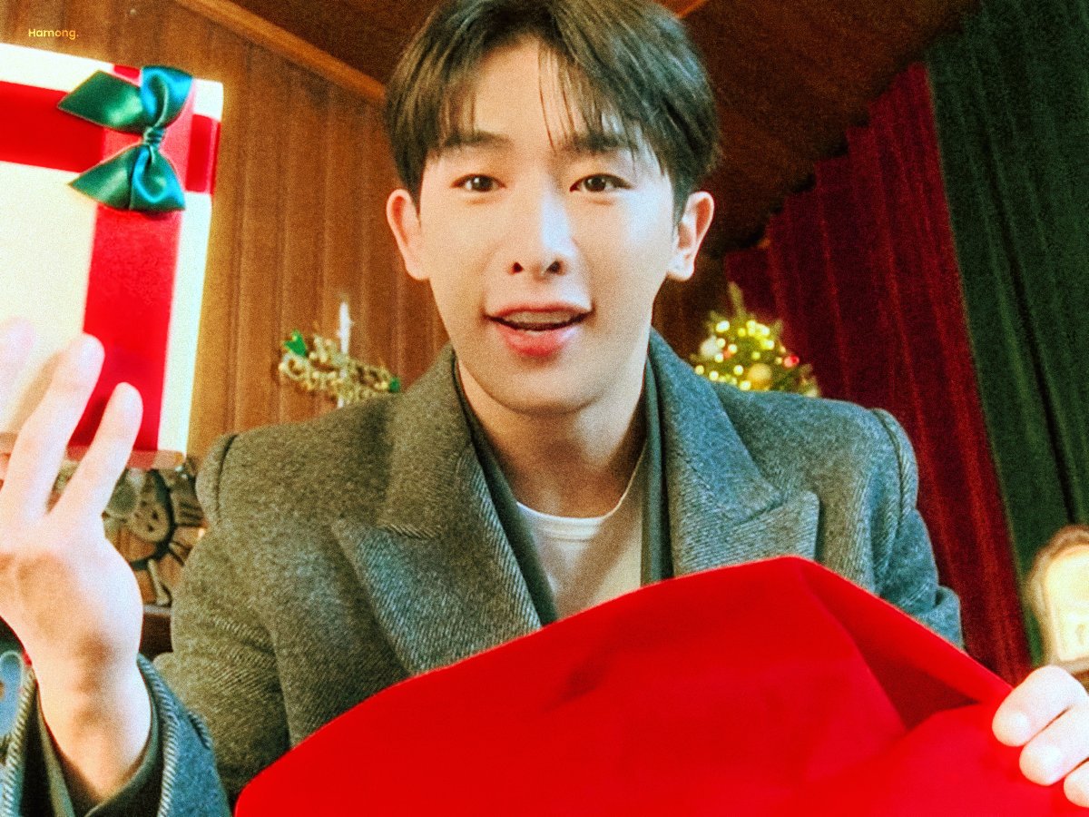 wonho_hamong's tweet photo. 🎄 #원호 #WONHO https://t.co/tYBAp34XgD