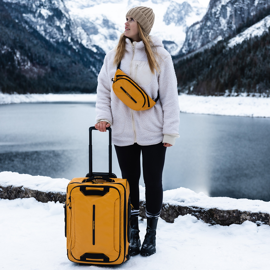MiSamsonite's tweet photo. Su revestimiento resistente al agua convierte a Ecodiver en la elección perfecta para tus aventuras al aire libre.
#MiSamsonite #Ecodiver #ExpectOneForYou #Recyclex #Nature #Yellow #TravelTheWorld https://t.co/wxBQUIpe1D