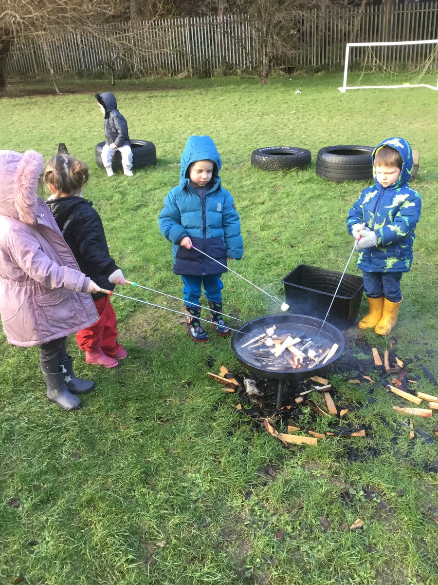 CarmondeanELC's tweet photo. Last week the children asked for a fire 🔥 so we got wrapped up and after talking about fires safety and learning some first aid the children enjoyed making S’mores. #wlelc, https://t.co/Ca2OrnPtv8