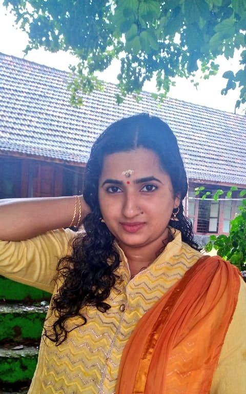 AthiraR60997's tweet photo. 👀😻..temple🙏🏻
.
#templelook https://t.co/6oG2lWOtfu
