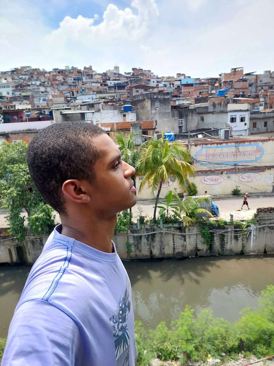 PedroVitore's tweet photo. Seja a mudança que você deseja ver no mundo . https://t.co/hwAAygpAQx