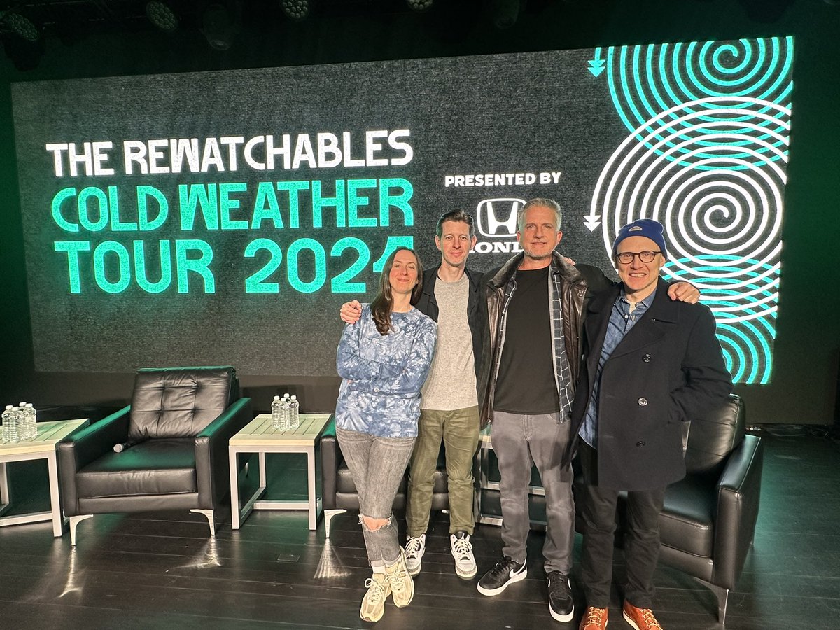 TheRewatchables's tweet image. Shout-out to everyone who came out to @CapTurnaround to hear us break down #ForrestGump!

We loved talking about everything from the dorm-room scene to Forrest's investment in Apple stock and more!