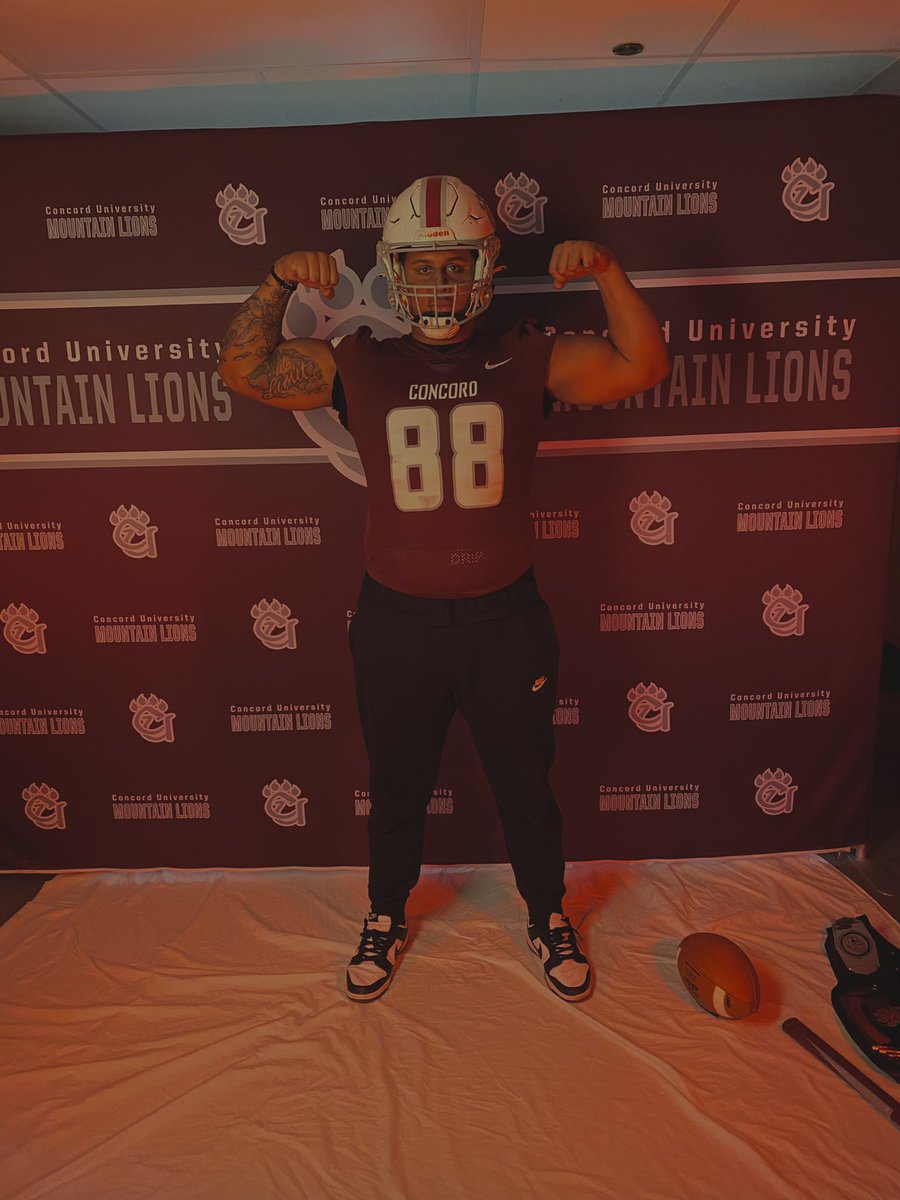 AshtonR24's tweet photo. Had a great visit at concord university!! Big thanks to @coachBFerg27 @Coach_Ramos74 and all the CU staff! https://t.co/BnlNgDYEoc