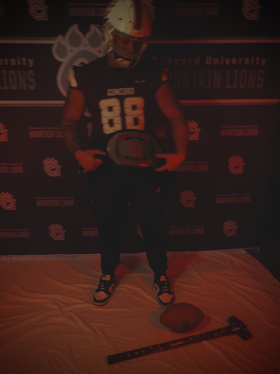 AshtonR24's tweet photo. Had a great visit at concord university!! Big thanks to @coachBFerg27 @Coach_Ramos74 and all the CU staff! https://t.co/BnlNgDYEoc