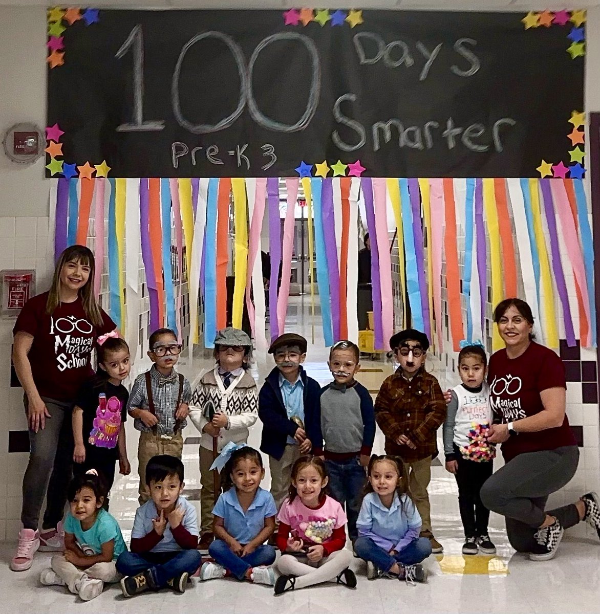 PCho_IES's tweet image. Happy 💯 Days of School! 🎉#KnightsChangeTheWorld 🌎   #ItsAnItuarteThing 🏰🧡💜