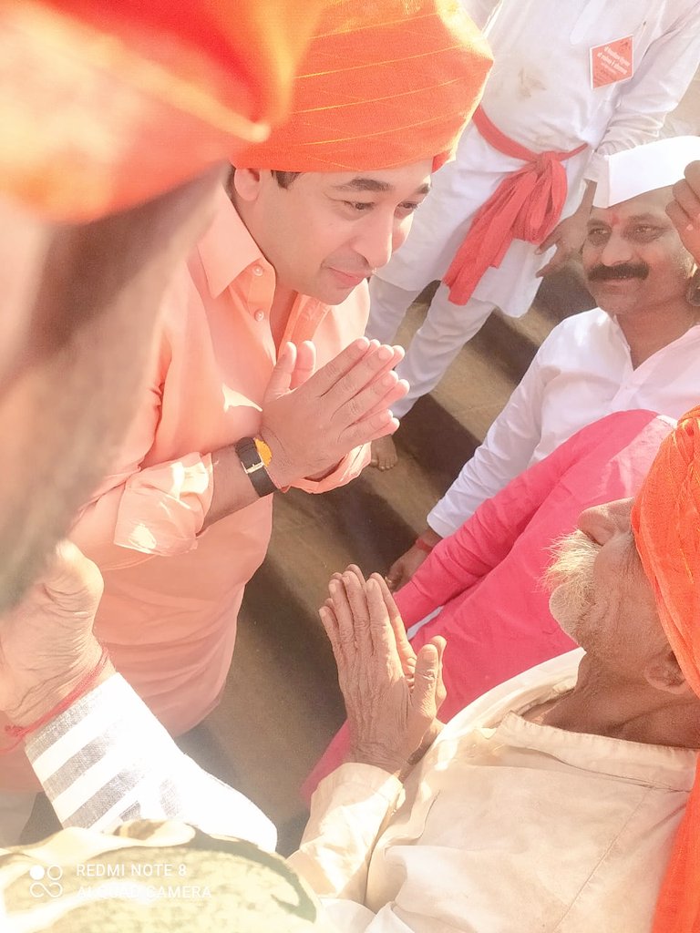PPaithan's tweet photo. @NiteshNRane तुमच्या बद्दल माझ्या मनात खुप राग होता पण आता नाही....,. जय श्रीराम https://t.co/235AKtFALf