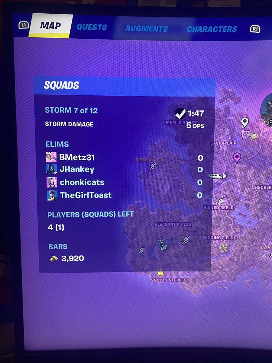 bmetz31's tweet photo. What a game. A zero kill squad win @OpenedToast3993 @JHankey_ @chonkicats https://t.co/Acjj9G1Q7C