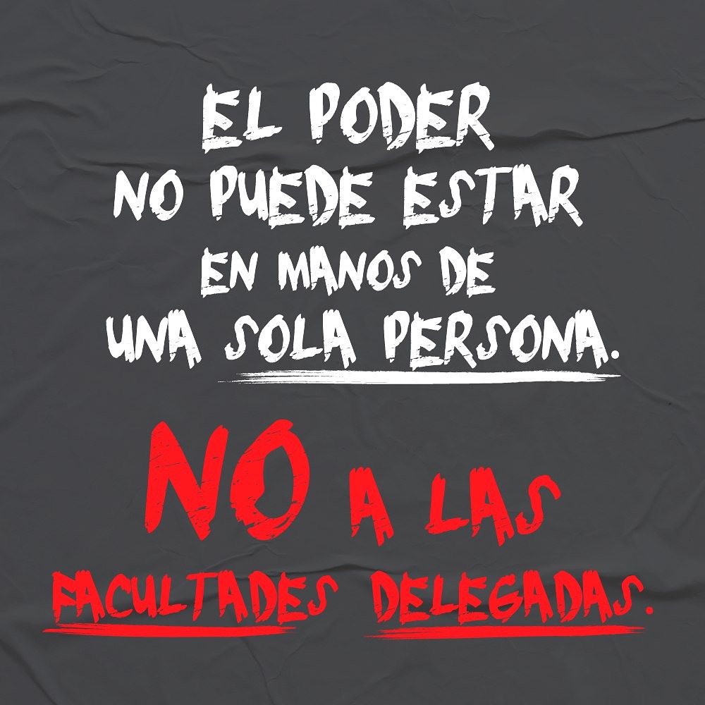 emergentesmedio's tweet photo. Diputados: el poder no puede estar en manos de una sola persona. 
#NoALasFacultadesDelegadas 
#NoALaLeyOmnibus 
#AbajoelDNU https://t.co/YYvdvLv3Lw