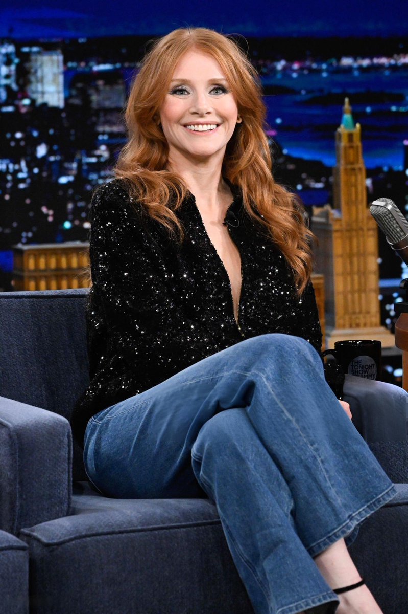 BryceDallasHowardNet tweet media