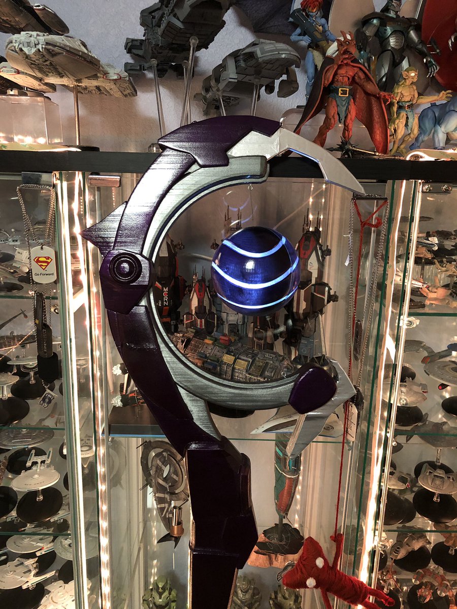 GeekToyLove's tweet photo. Finished up the Ramattra staff. Got a little battery powered LED in the sphere. I’m pretty much 6’ tall. Next to the Stargate staff weapon this is the tallest replica to date.
Now to pack it for shipping…
#2024Commissions #Overwatch #GeekDen https://t.co/XiPPhthXxg