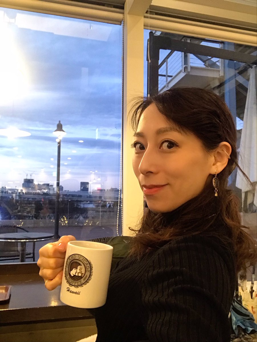 この数日、あったかくて過ごしやすいですね🌸寒いの苦手なので助かります！

東京は金曜から急に気温が下がるみたい。
皆さんも気温差の備え、気をつけてくださいね✨✨

2月の日本は平和な日々となりますように…