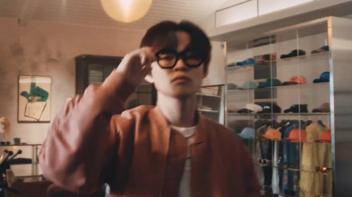chenlewall's tweet photo. the coolest boy, chenle. https://t.co/gBxqpJaOwN