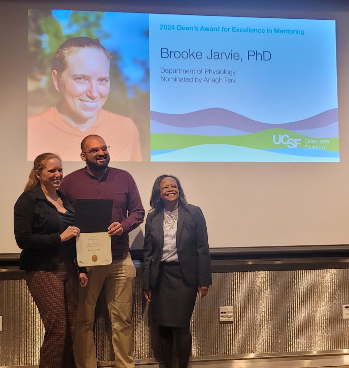 Could not be more proud of postdoctoral fellow @JarvieBrooke, who won the UCSF Award for Excellence in Mentoring today. Brooke has done so much to make our lab a welcoming place and has taught me so much about mentoring! Congratulations Brooke!