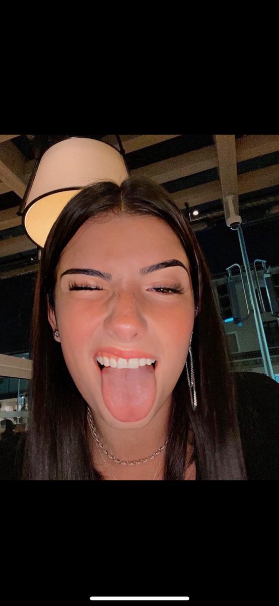 _cumtribs's tweet photo. Charlie tongue makes me weak🤤🤤✨✨ https://t.co/jhbY6t3NxF