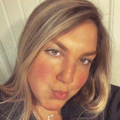 ericacalvert44's tweet photo. #NewProfilePic https://t.co/C6F1lZPFNp