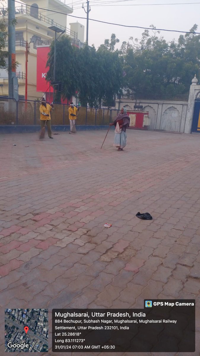 npppddun's tweet photo. हर गली, हर मोहल्ला,हर सड़क टीम नगर पालिका परिषद् पंडित दीनदयाल उपाध्याय नगर चंदौली के स्वच्छता मित्र अपने कार्यों में मुस्तैद। 
#स्वच्छभारतअभियान #swachhsurvekshanpddun #roadsweeping #roadcleaning #swachhsurvekshan2024pddun https://t.co/tvQQh06ix5