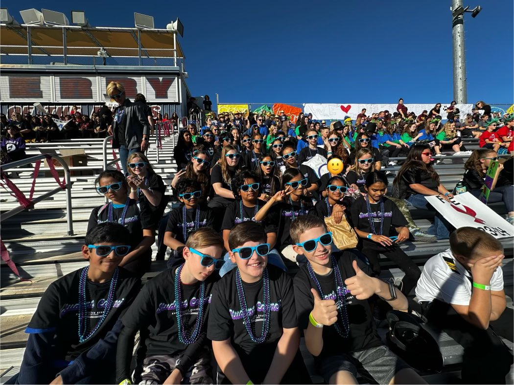 KnoxGifted's tweet photo. Fun in the sun with our amazing student leaders! Thank you @perrypumas for hosting and @chandlerunified for honoring our students. They had a blast! 🎉💜 #kgarocks #studentleadership https://t.co/eiV0NWMUrg