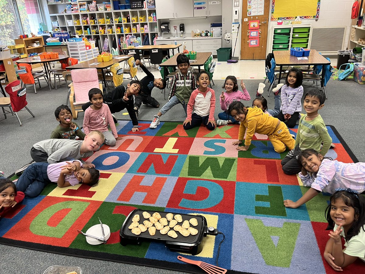 owlsomekinders's tweet image. There is no better way to end our Fry Bread unit than eating fry bread! #ela #frybread #languagecomprehension