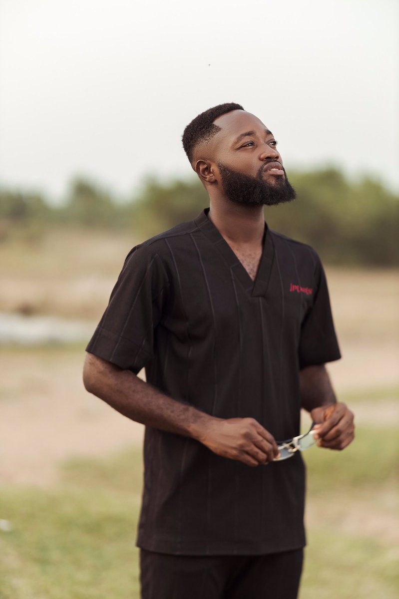 Gershon_Basis's tweet photo. May you be gifted with life’s biggest joys and never-ending bliss. After all, you yourself are a gift to earth, so you deserve the best. Happy Birthday Boss @JPixelsstudios 🎂🎂🎂 

#Mla  #Dzinakpoe https://t.co/muPPKzDCu8