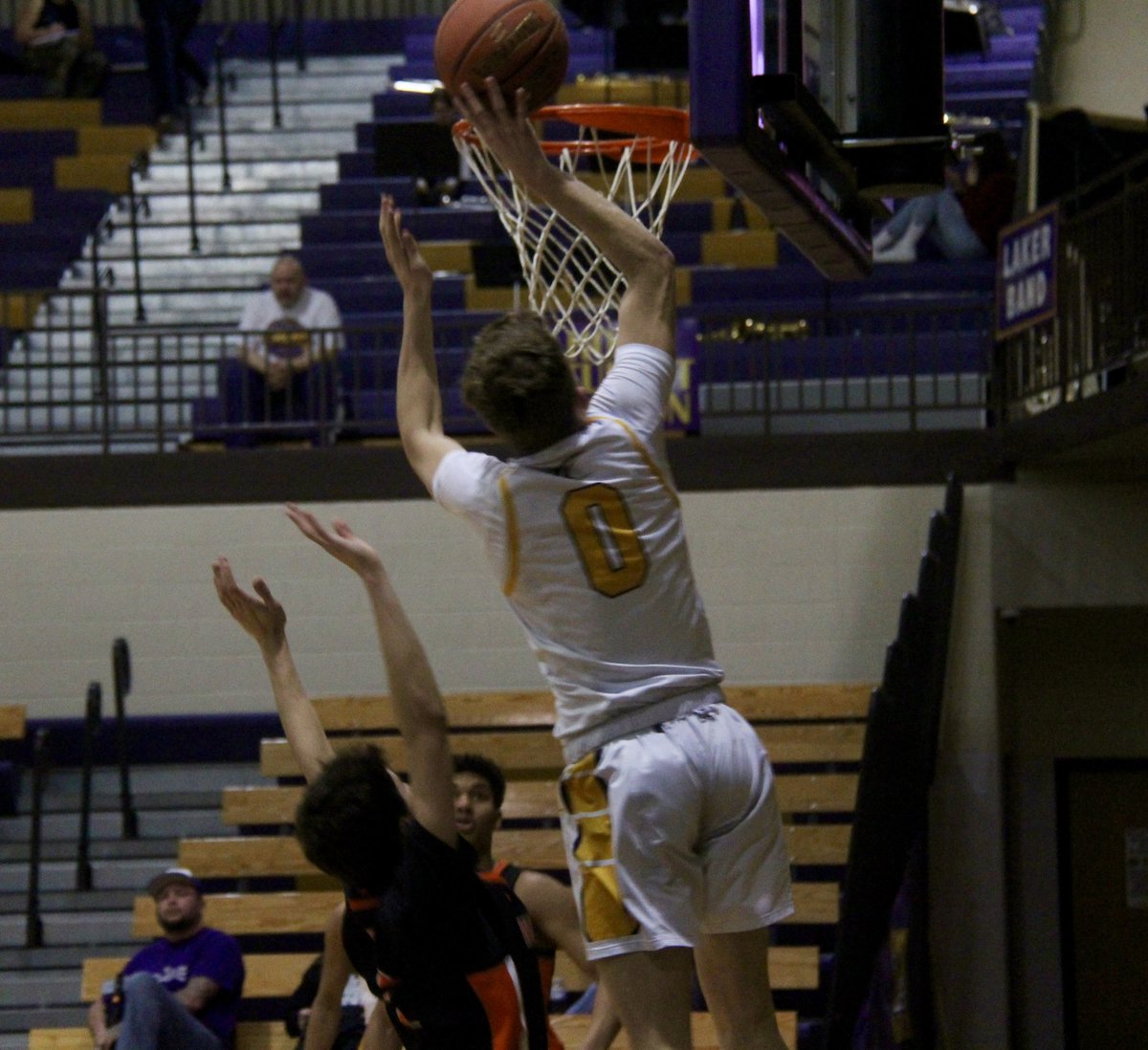 CAMDENTON BOYS BASKETBALL 🏀 

FINAL:
Camdenton 52
Waynesville 47

- Senior G Jackson Basham 14 points
- Senior F Kyle Eidson 10 points 

<a href="/lkrathletics/">Camdenton Lakers</a> <a href="/CamdentonHoops/">Camdenton Laker Basketball</a> <a href="/partycove4/">partycove</a>