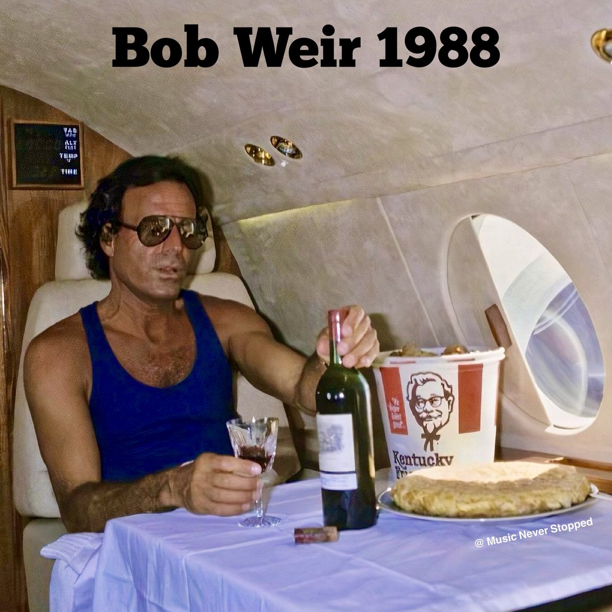 musicplayedband's tweet image. Bob Weir heading home after Alpine Valley shows in 1988! 🐺💀⚡️
.
.
#hellinabucket #kfc #alpinevalley #bobweir #chickeninabucket #deadandcompany #gratefuldead #bobweir #johnmayer #jerrygarcia #deadheads