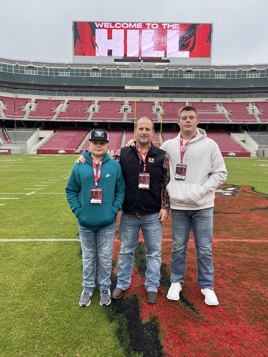 My old buddy @CoachMateos and @KashCourtney1. @RazorbackFB @UniversityOfArk