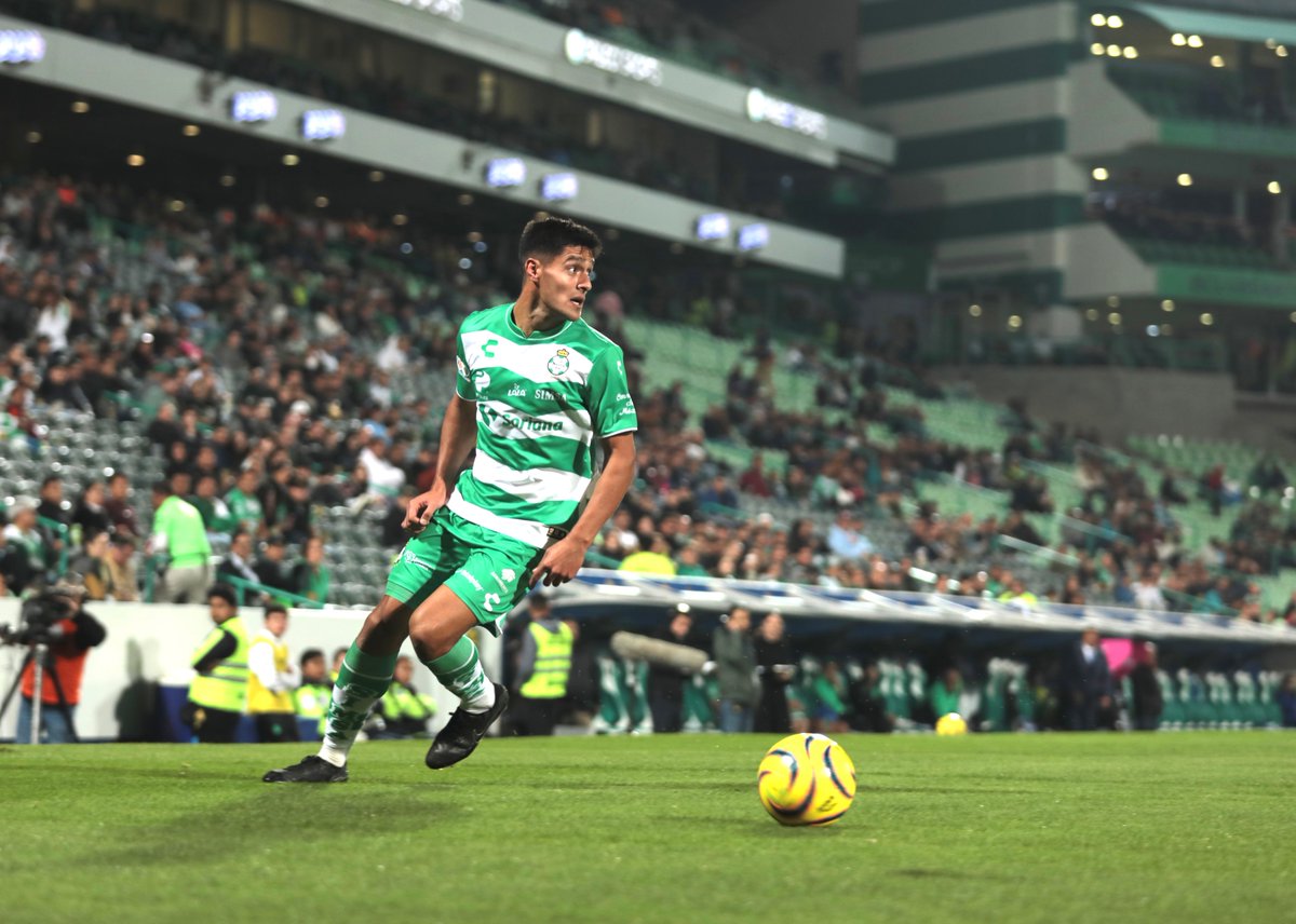 ClubSantos's tweet photo. 90' Se agregan 6 minutos. 

#PrimeroGuerreros https://t.co/emuOSqrL7g
