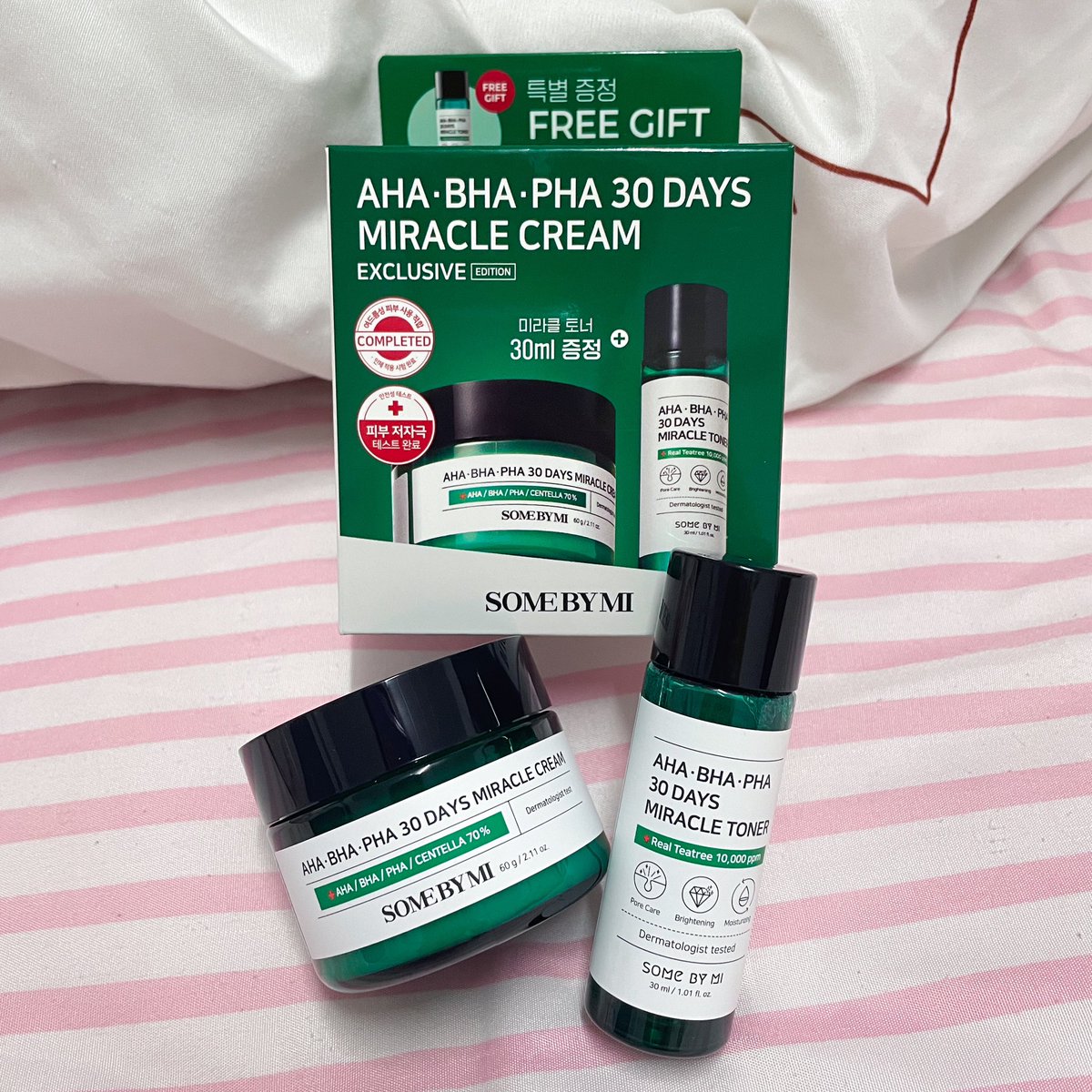 myhandstuff's tweet photo. ส่งต่อ SOME BY MI เซตครีมบำรุง+โทนเนอร์ AHA-BHA-PHA 30DAYS MIRACLE CREAM ซื้อจากวัตสันค่า☘️
🧤: ของใหม่ หมดอายุ 2027
💰: 390รวมส่ง from 700 (new in pack)

#ส่งต่อเครื่องสําอาง #ส่งต่อสกินเเคร์ #ส่งต่อสกินเเคร์มือสอง #สกินแคร์มือสอง #สกินแคร์มือ2 #ส่งต่อเสื้อผ้า #SOMEBYMITHAILAND https://t.co/oQWVwPhU32