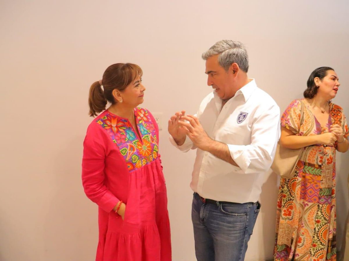 ceespac's tweet photo. Reunión de la MCSJV, Con la Mtra Nelly Vargas P. Dir Gral del IEM la Mtra Ana Julia Valencia M. titular de la unidad de la Policía con perspectiva de género, y la Dupitada Laura Patricia Ávalos M. Con un tema que atañe a nuestra sociedad como lo es, la violencia de género. https://t.co/VCj9PN8nyz