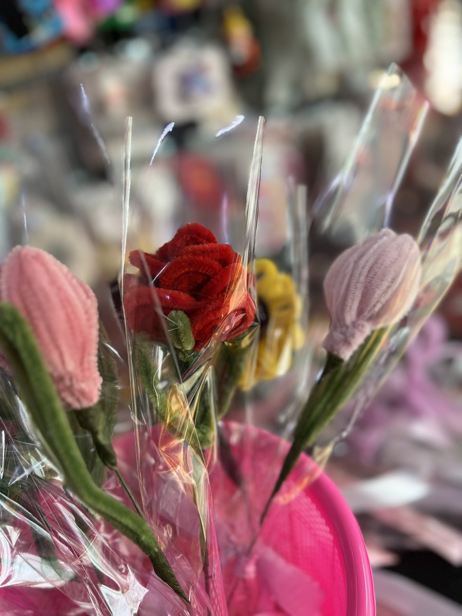 pp_pgpd's tweet photo. ดอกไม้วาเลนไทน์ 
ช่อละ60.-
ส่งเหมาๆ 39.- ค่ะ
#ValentinesDay #ของขวัญปัจฉิม #ของขวัญวาเลนไทน์ #valentinesday2024 #ช่อดอกไม้ลวดขด #ช่อดอกไม้ #ของขวัญ https://t.co/fNEr8YmYjN