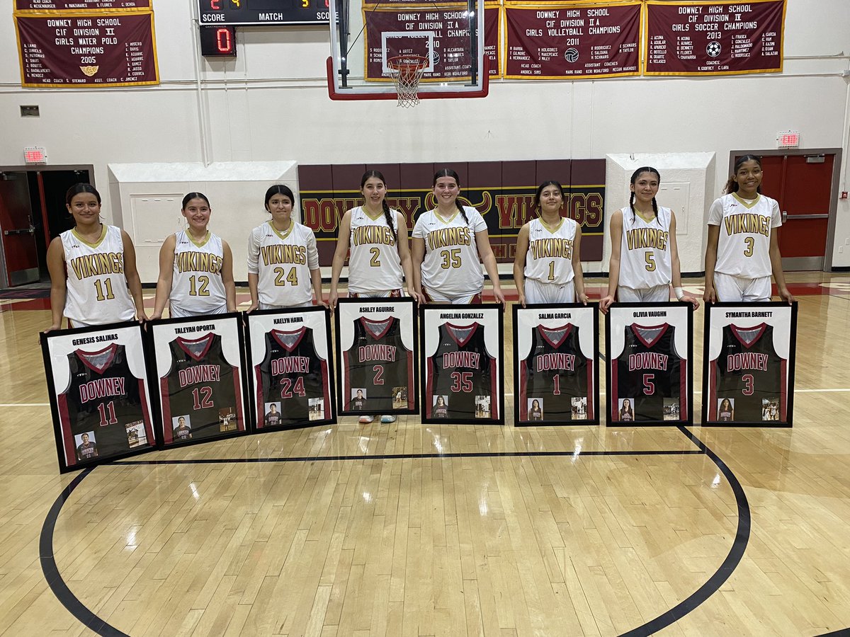 Time went too fast with these amazing seniors!  But we aren’t done yet!  See you at Warren on Thursday! 🏀💪🏀💪🏀