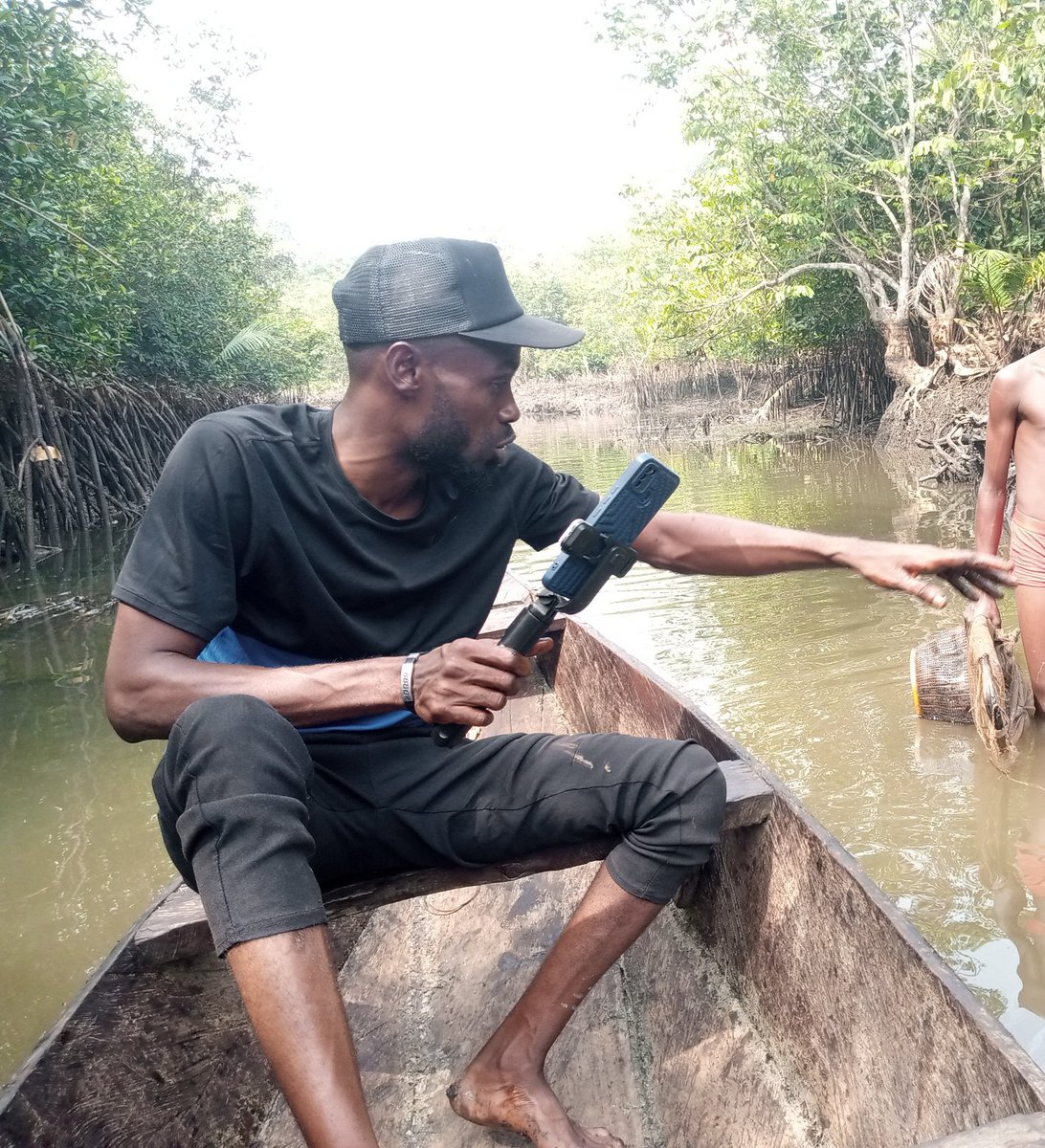 ogonirant's tweet photo. Environmental Crisis in Bane
"Mangroves dying off...other aquatic organisms going into extinct in Bane", Prince Neeka Sigbara warns of escalating pollution, suspected from oil spills, calls on the attention of UNEP, HYPREP, and UN Climate Change, etc
#Savebane #olispill https://t.co/anxP7eaBcz