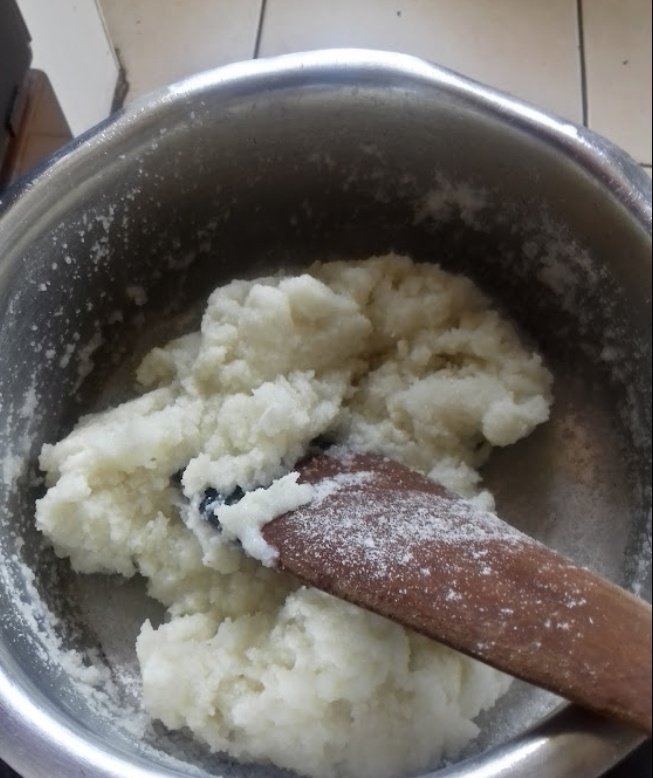 felixmburuDev's tweet photo. @HELBpage Batch
5360
5360
5360..
Jana nilikula ugali na strong tea..🥲 https://t.co/zRmK4qIn4s