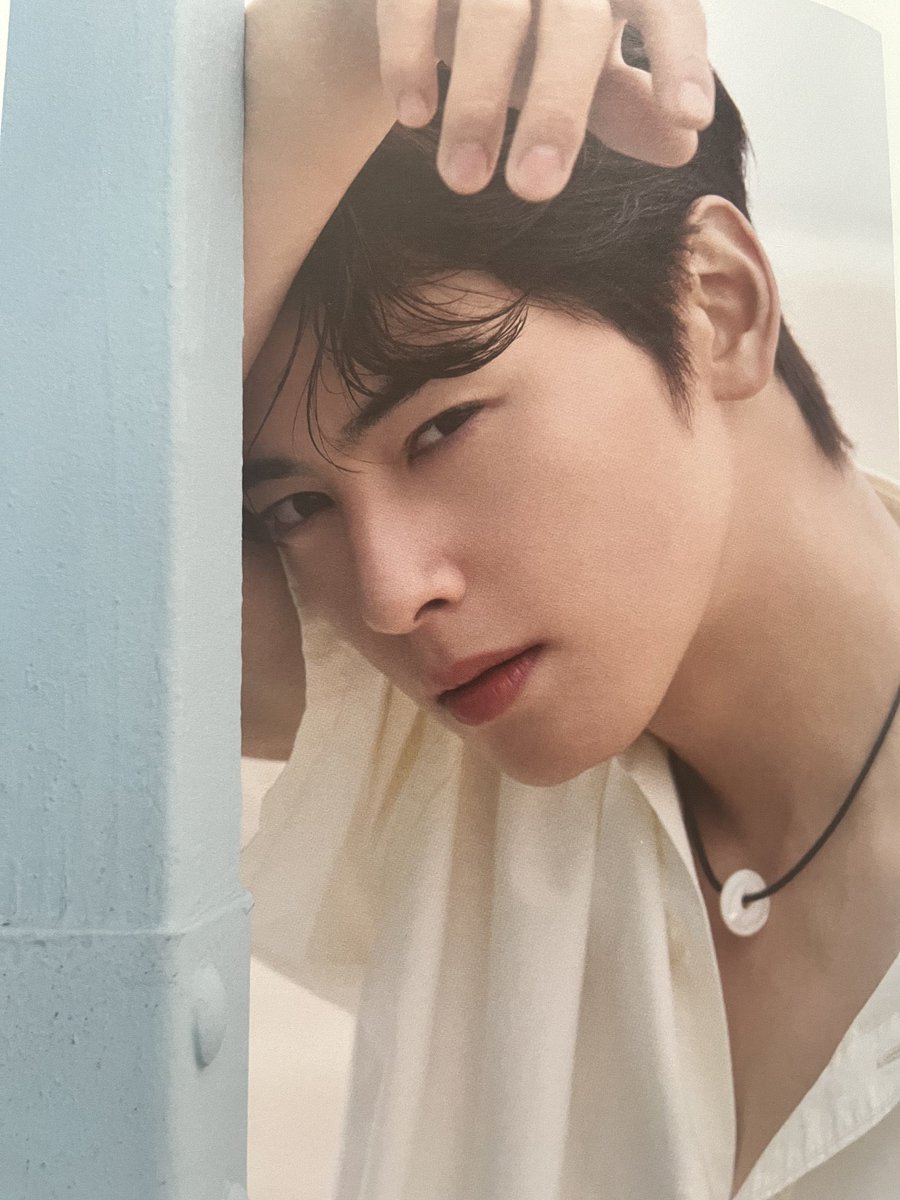 cewpics's tweet photo. 📸 CHA EUNWOO OFFICIAL PHOTOBOOK IN LA. ~a thread~

©always_cew https://t.co/Y4EnkLBcx0
