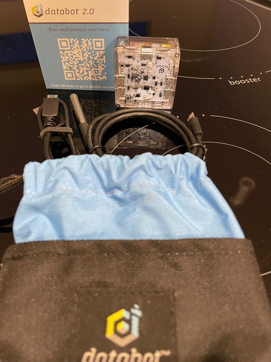 kgiori's tweet image. Tiny package, ENORMOUS capability! 🤩 I  wish every student had a databot in their backpack. It&apos;s like a  calculator for the real world of 🌱science, ✨physics, and 🔎exploration.  We&apos;ll be demoing #databot at #FOSDEM! 🤖 @microblocksfun #physicalcomputing #opensource #STEM