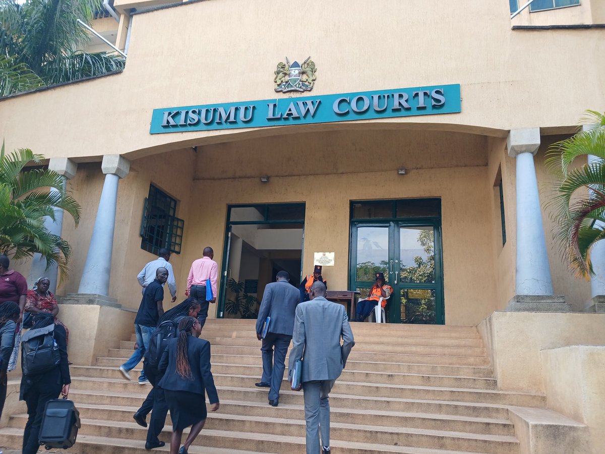 @KELINKenya Is at the Kisumu law courts holding the state accountable for the ongoing shortage of ARV's and other HIV related commodities such as testing kits and reagents used in testing.@USAIDKenya @StopTB @AYARHEP_KENYA @Aidsfonds_intl @ppbkenya @MOH_Kenya @ahfkenya @kmpdu