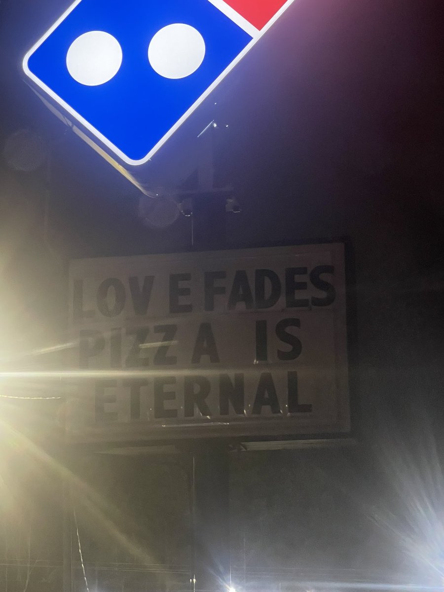 DreesDae's tweet photo. Domino’s is wild for this one 😂😂 https://t.co/7HKBaK4GBI