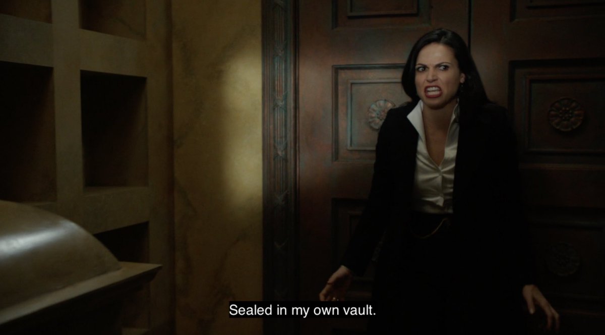 sq33kmonster's tweet image. the spell of shattered sight was designed to make people turn against the ones they love and lo and behold! 

regina turned against emma