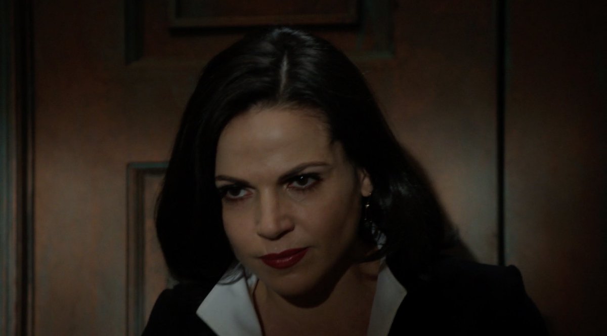 sq33kmonster's tweet image. the spell of shattered sight was designed to make people turn against the ones they love and lo and behold! 

regina turned against emma