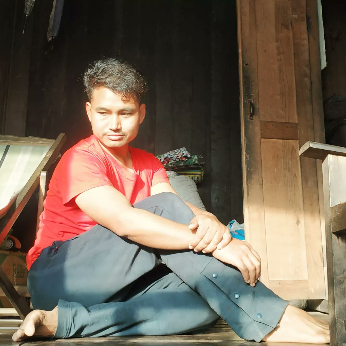 နေပူစာလှုံ ☀️